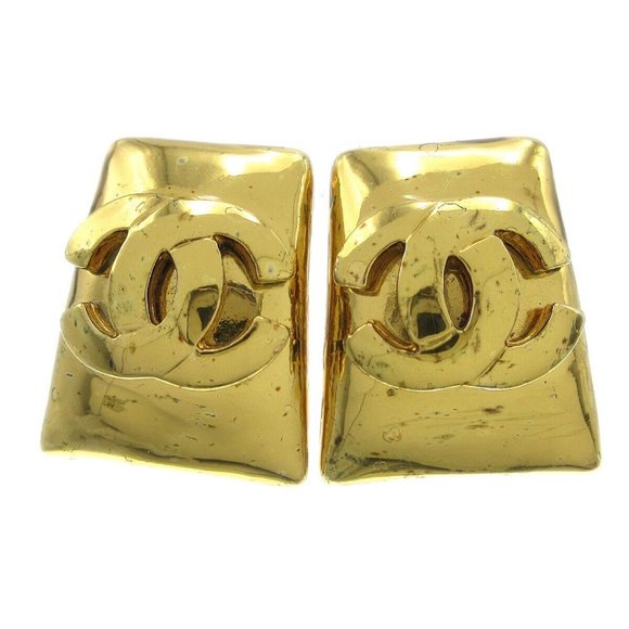 CHANEL CC Logos Earrings Gold-plated Clip-On 97P Accessories 63559